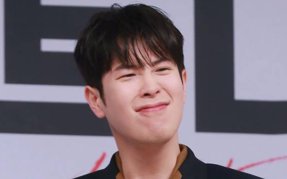 Block B’s P.O suffers minor injuries after being struck by a car in Jeju but plans to continue filming next week