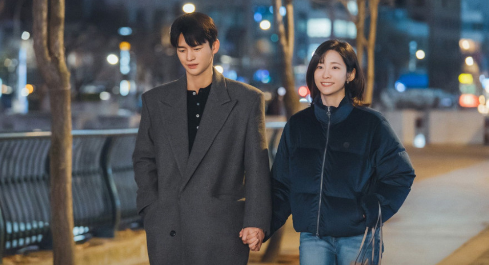 Seo In Guk and Park Ji Hyun’s workplace romance "See You At Work Tomorrow" ends with steady 4.6% ratings after maintaining the 4% range