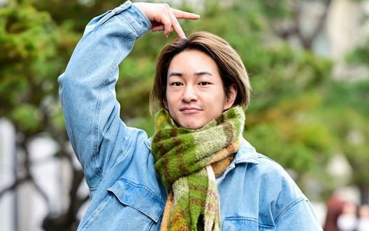 Fans Relieved as SHINee's Onew Shares Positive Message Amid Thin Photos Controversy