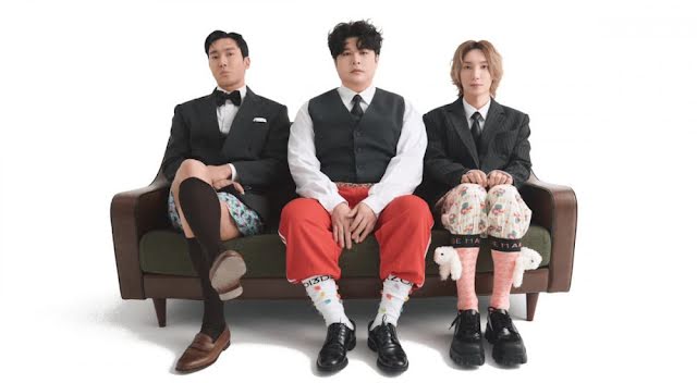 “Fan-Focused Comedy”— Super Junior's Unique 'Begging' Approach to Boost Concert Sales