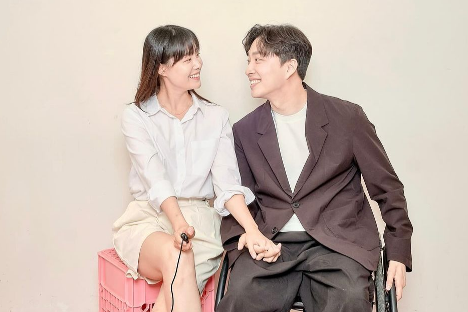 Former SECRET Song Ji Eun Shares Exciting News of Engagement to YouTuber Park We