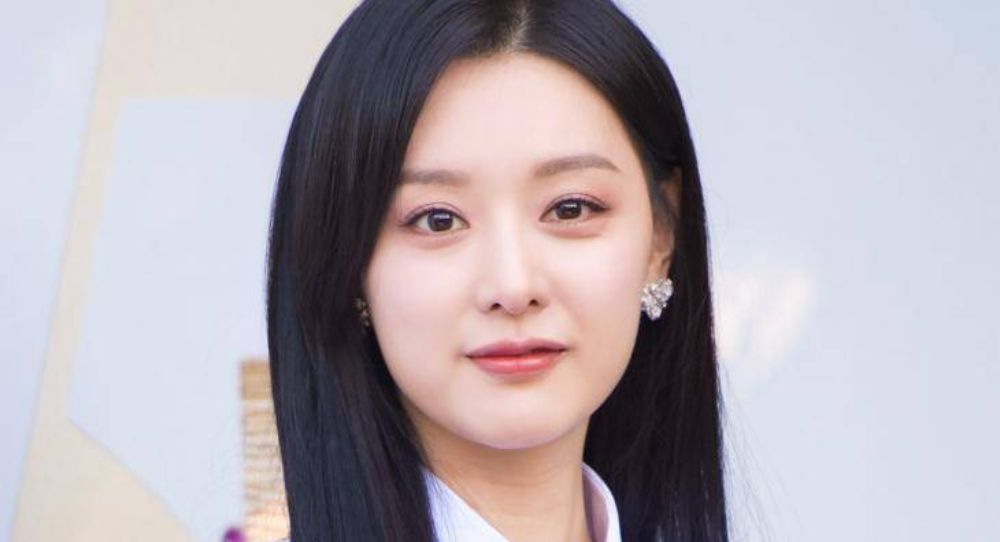 "Queen of Tears" star Kim Ji Won Reveals First Solo Fan Meeting Poster for "Be My One"