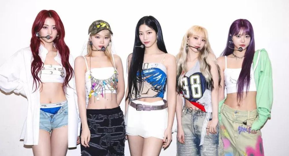 LE SSERAFIM Shares True Feeling on Performing for 'Weverse Con' the Second Time Around
