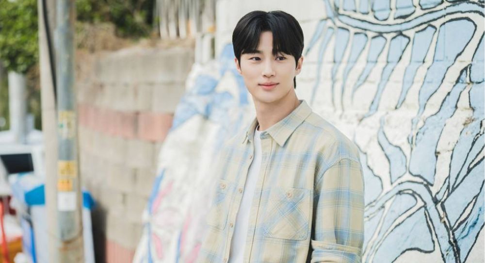 "Lovely Runner" Fever Soars as OST Album Pre-Orders Hit Record High