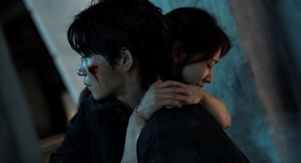 Park Shin Hye &amp; Kim Jae Young Share Unreleased Hug Photo from "The Judge from Hell"