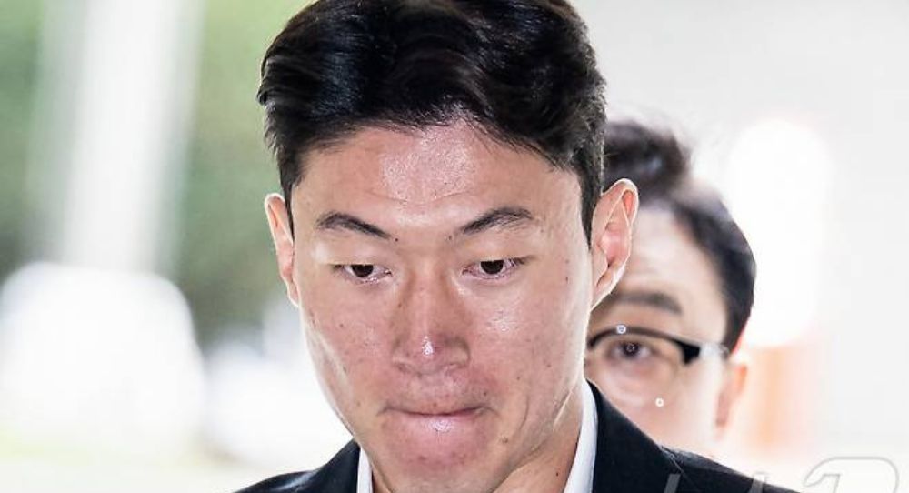 Hwang Ui Jo Admits to Illegal Filming, Faces 4-Year Prison Sentence: "I Ask for Leniency, I Will Do My Best as a Football Player"