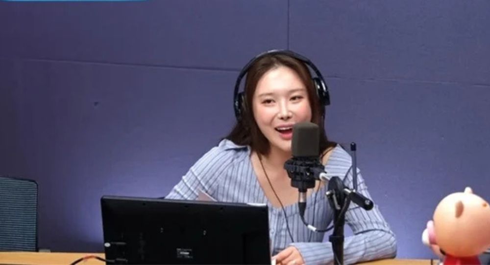 Brave Girls' Minyoung flirts on live radio by saying she likes shy guys like Yoo Min Sang - Here's their fun conversation