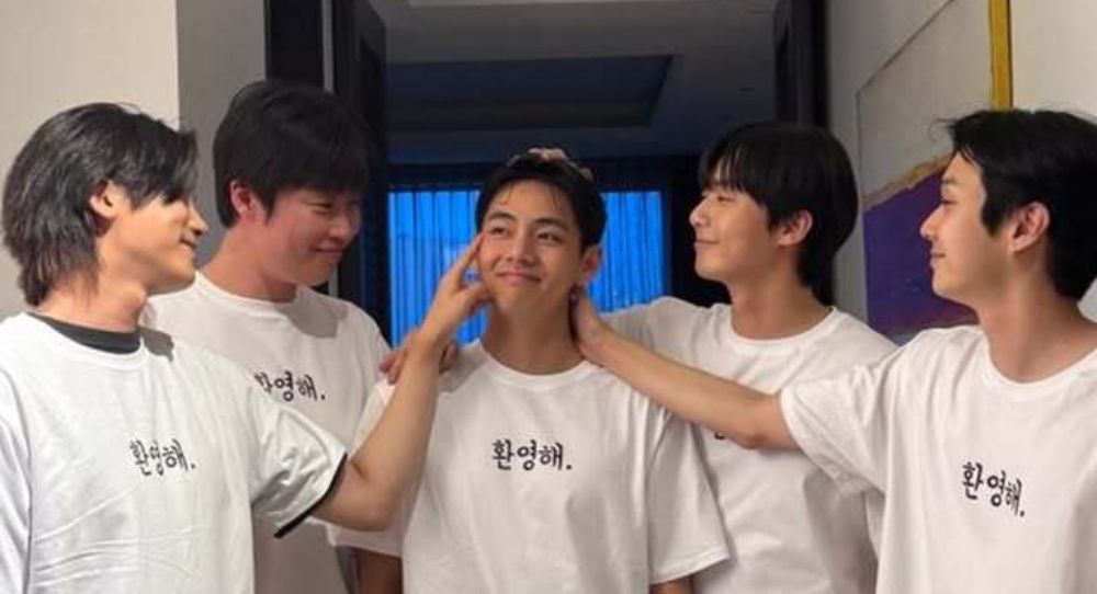 BTS's V is finally back from the military and his Wooga Squad friends gave him the cutest welcome ever