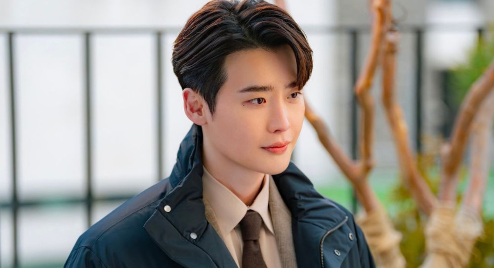 Lee Jong Suk steals hearts again as 'Law and the City' breaks its own record with highest ratings yet