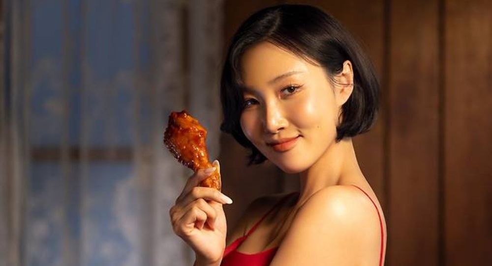 Hwasa lands new Mexicana Chicken deal as the brand prepares a fresh new era with her bold image