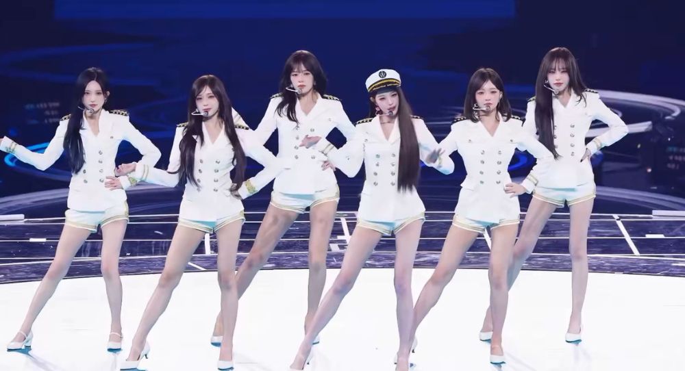 IVE turns their 360 degree fan concert into a major event with a stunning Girls’ Generation ‘Genie’ cover and even bigger momentum ahead of their world tour
